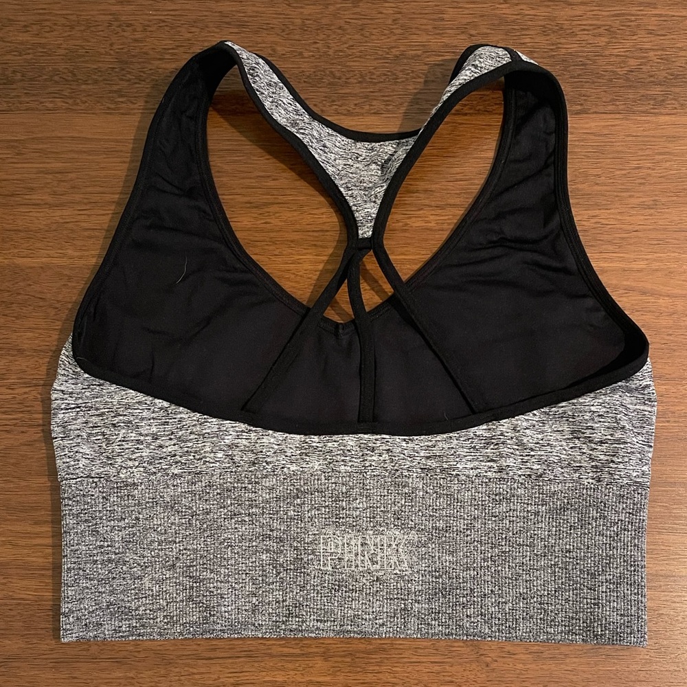 PINK Seamless lightly lined scoop neck sports crop